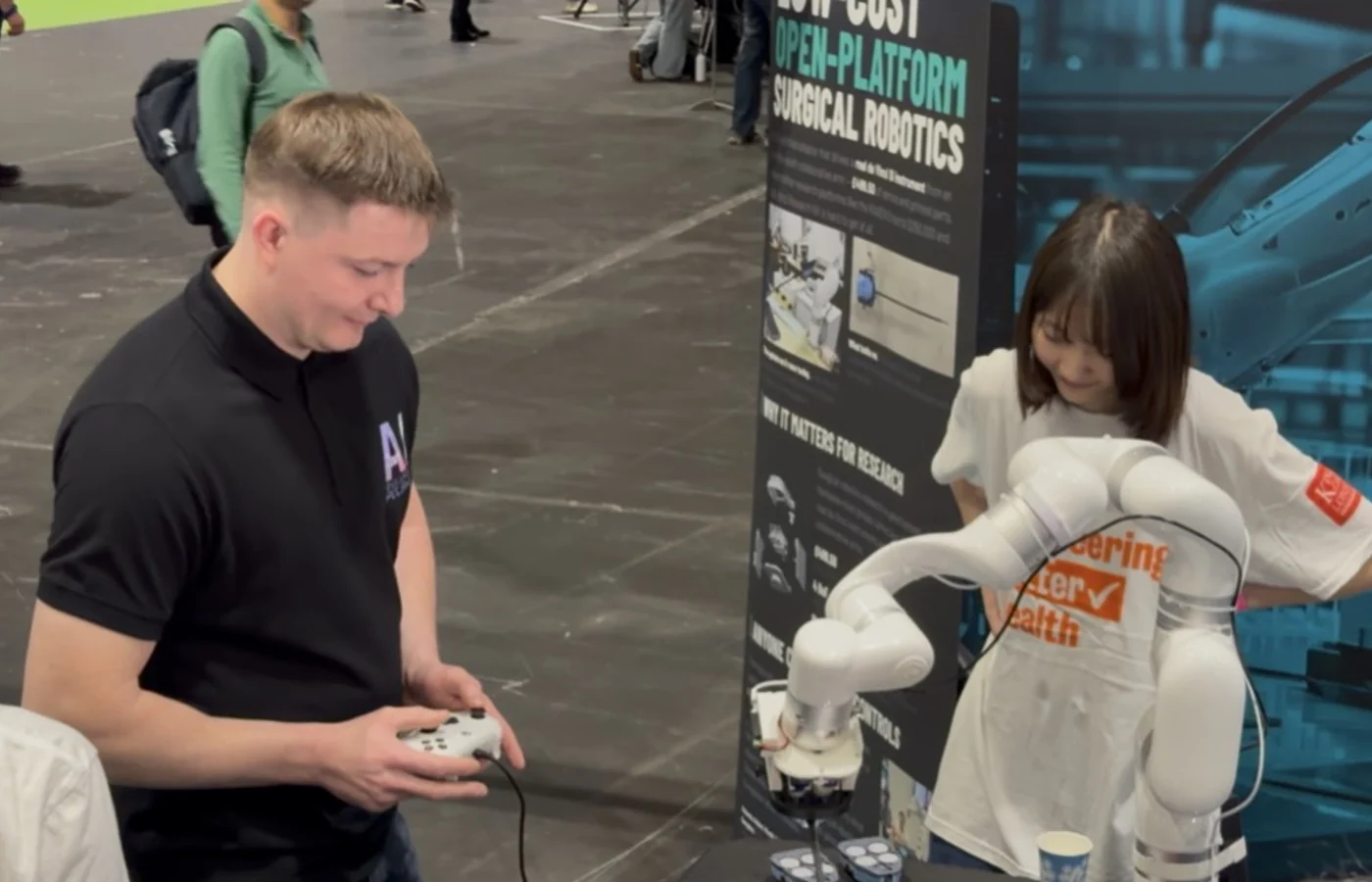 Prezentacja otwartej platformy robotyki chirurgicznej podczas New Scientist Live